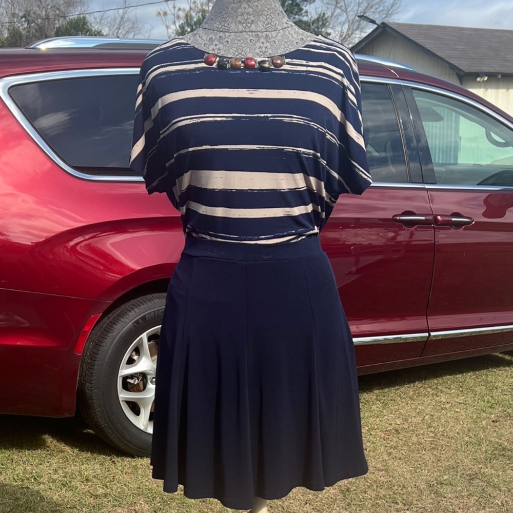 Susan Graver Navy Blue Women's Skort Set, Medium Top, small skort